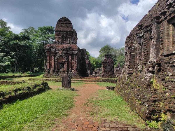 PRIVATE CAR TRANSFER FROM HOI AN TO MY SON SANCTUARY