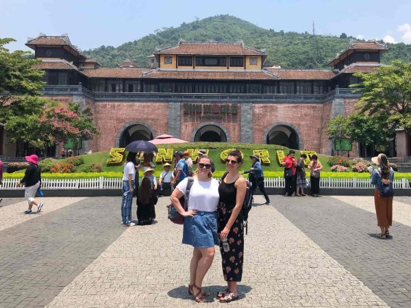 Private Car from Hoi An to Ba Na Hills with English-Speaking Driver