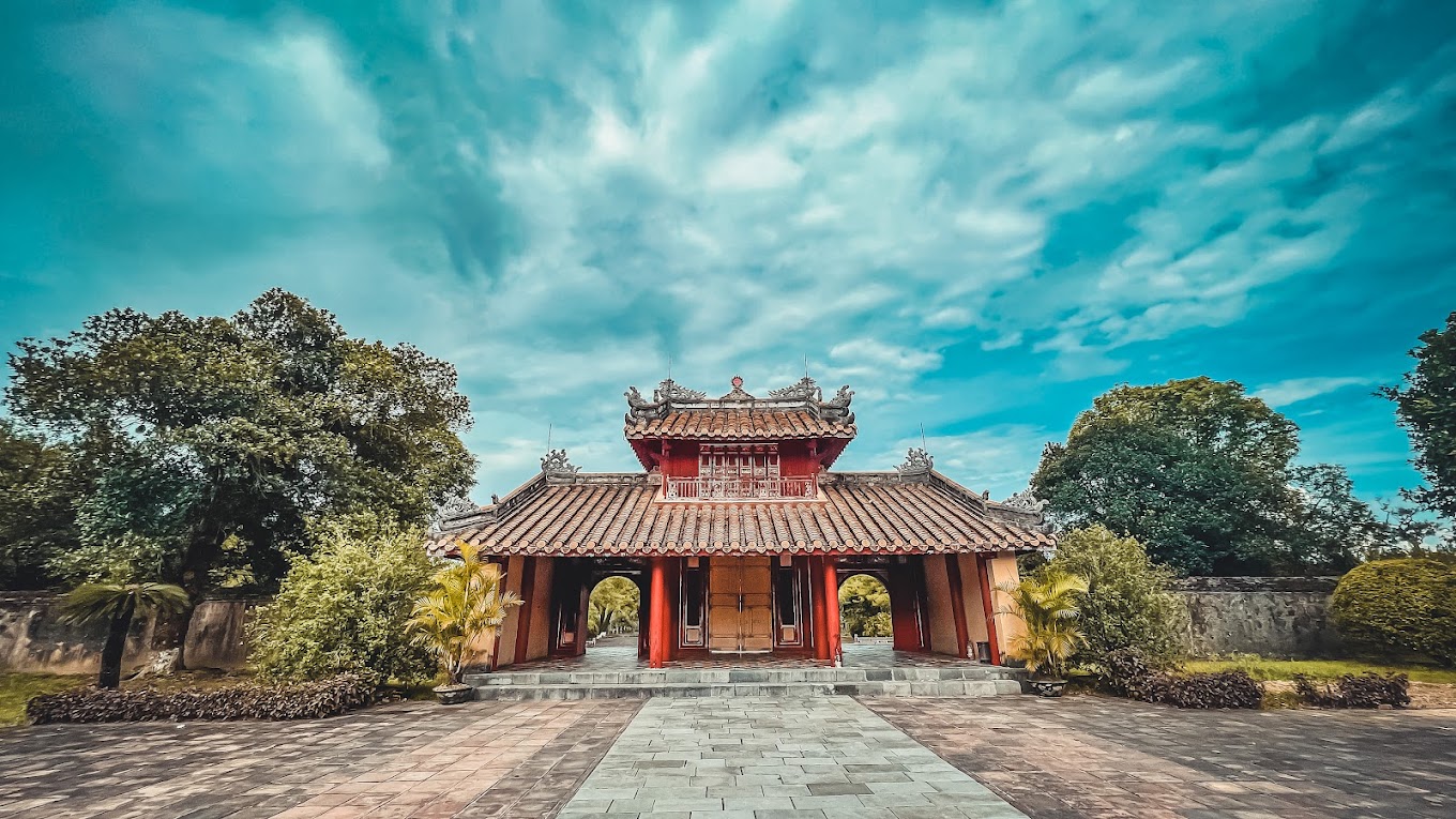 Best Time to Visit Minh Mang Tomb