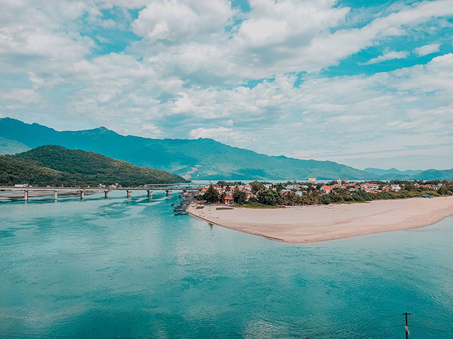 Discover the Alluring Beauty of Lang Co Beach in Hue