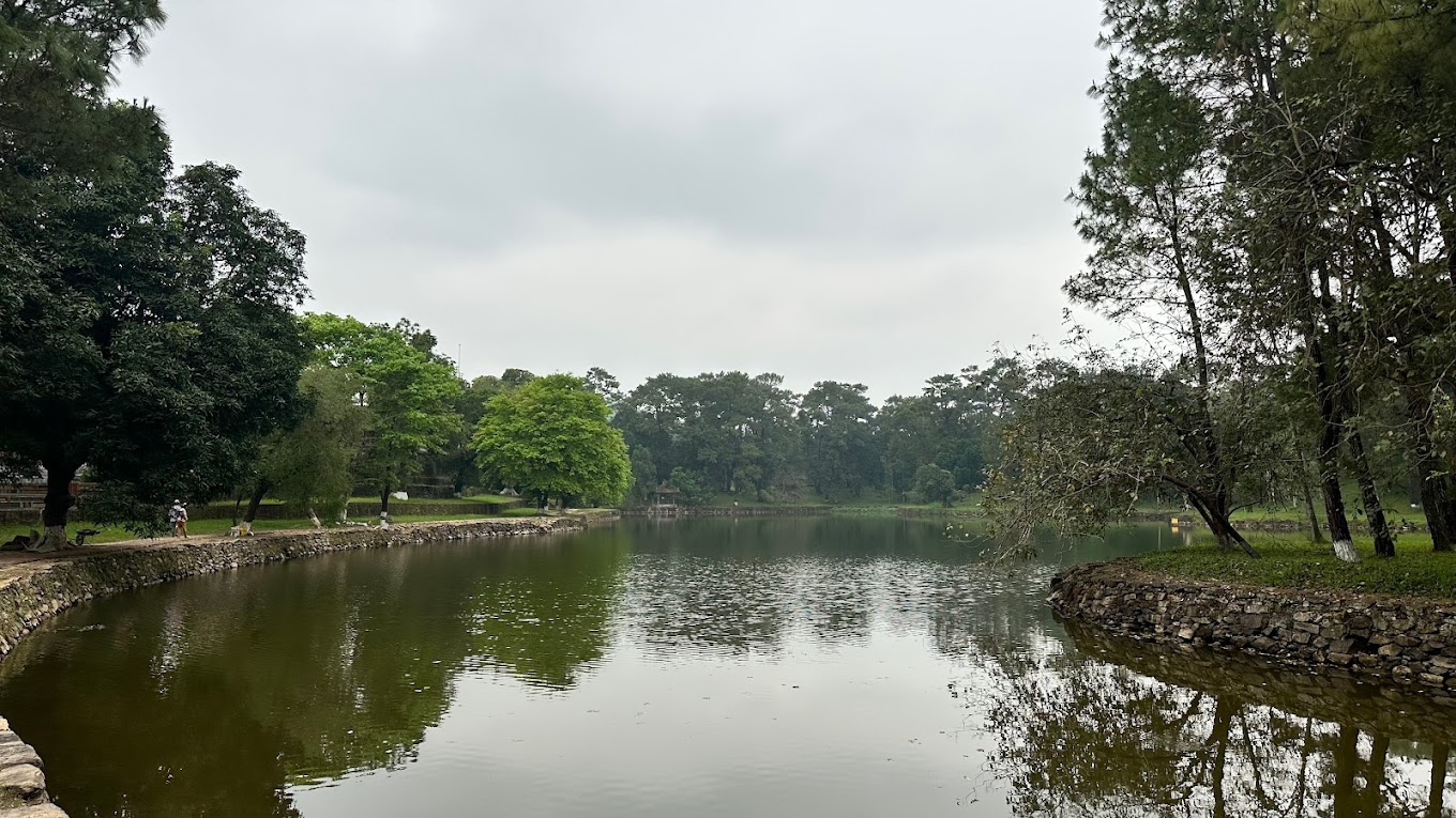 Tan Nguyet Lake