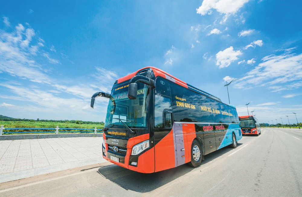 Traveling from Hue to Da Nang by Coach