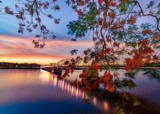 Huong River in Hue City, Vietnam, with its gentle curves and poetic scenery.